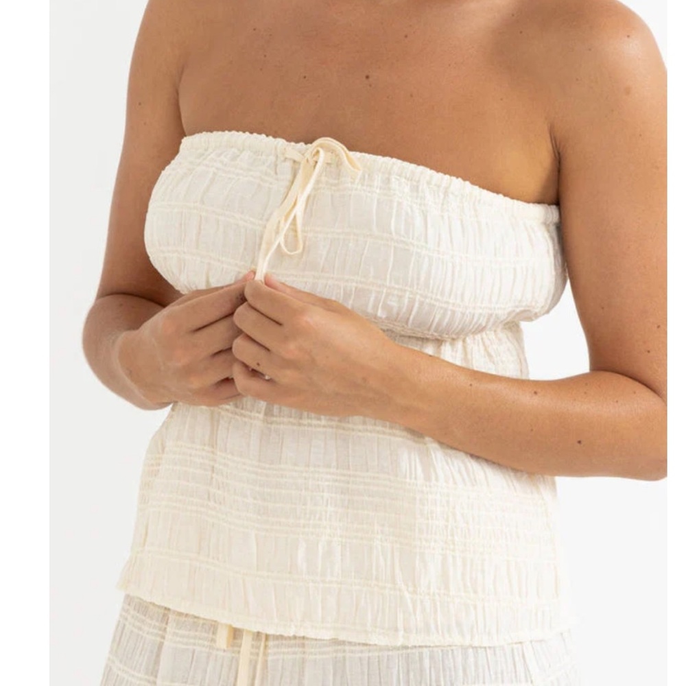 Women's Cream Strapless Top